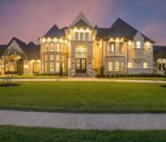 Luxury villa in Dal lake.